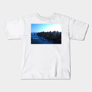 Okinawa Tetrapods Kids T-Shirt